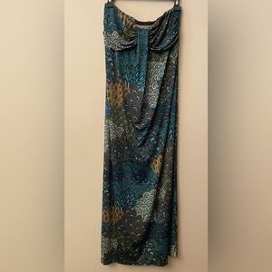 Cleo & Kai Elegant Multicolor peacock patterned strapless maxi dress